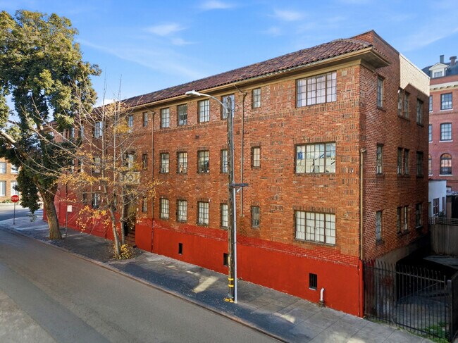 Plus de détails pour 1290 26th Ave, Oakland, CA - Multi-résidentiel à vendre