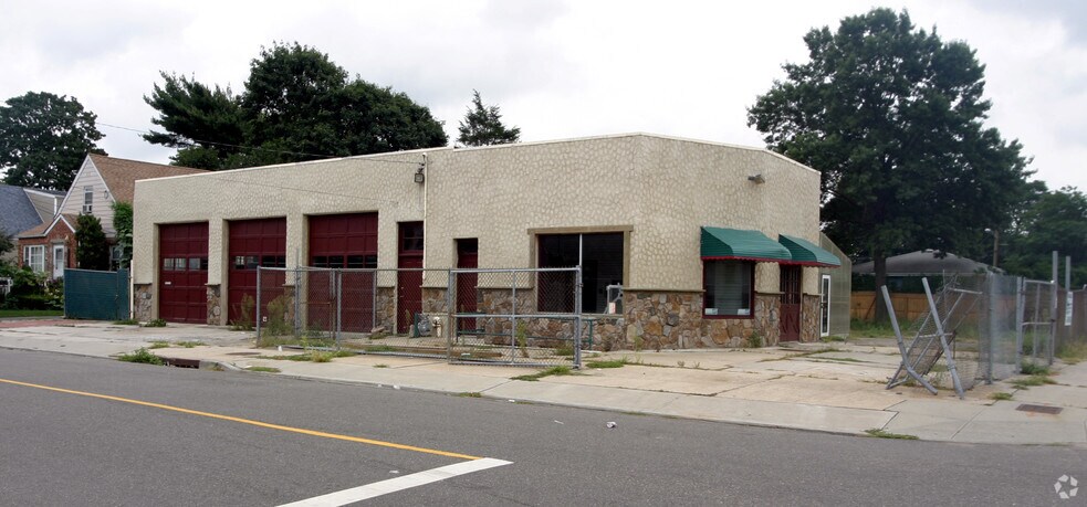 279 Baldwin Rd, Hempstead, NY for sale - Building Photo - Image 2 of 4