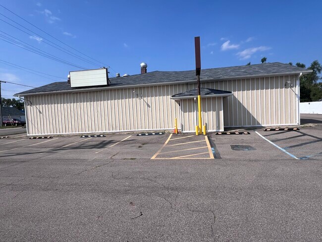 More details for 1405 Ecorse Rd, Ypsilanti, MI - Retail for Lease