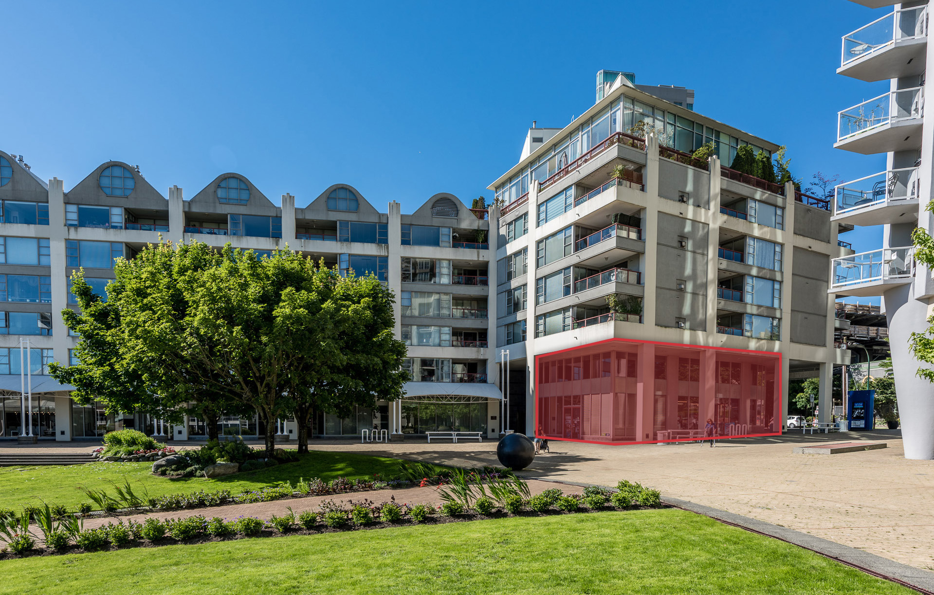 1006 Beach Av, Vancouver, BC for lease Building Photo- Image 1 of 12