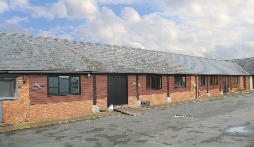 Brighton Rd, Flore for sale - Primary Photo - Image 1 of 1