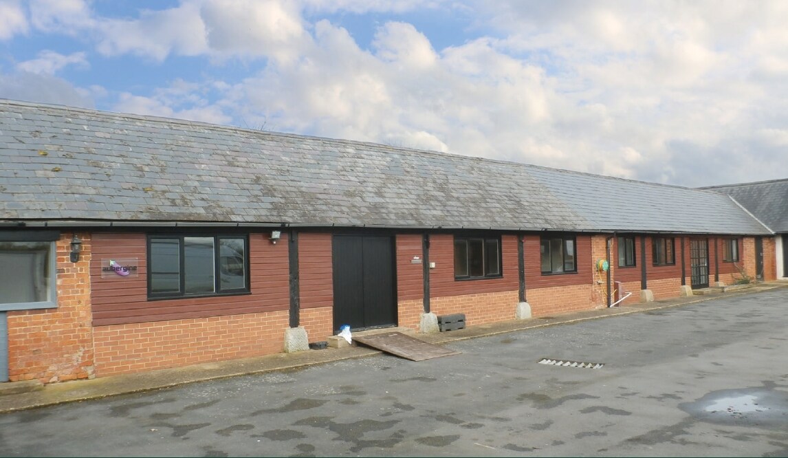 Brighton Rd, Flore for sale Primary Photo- Image 1 of 1