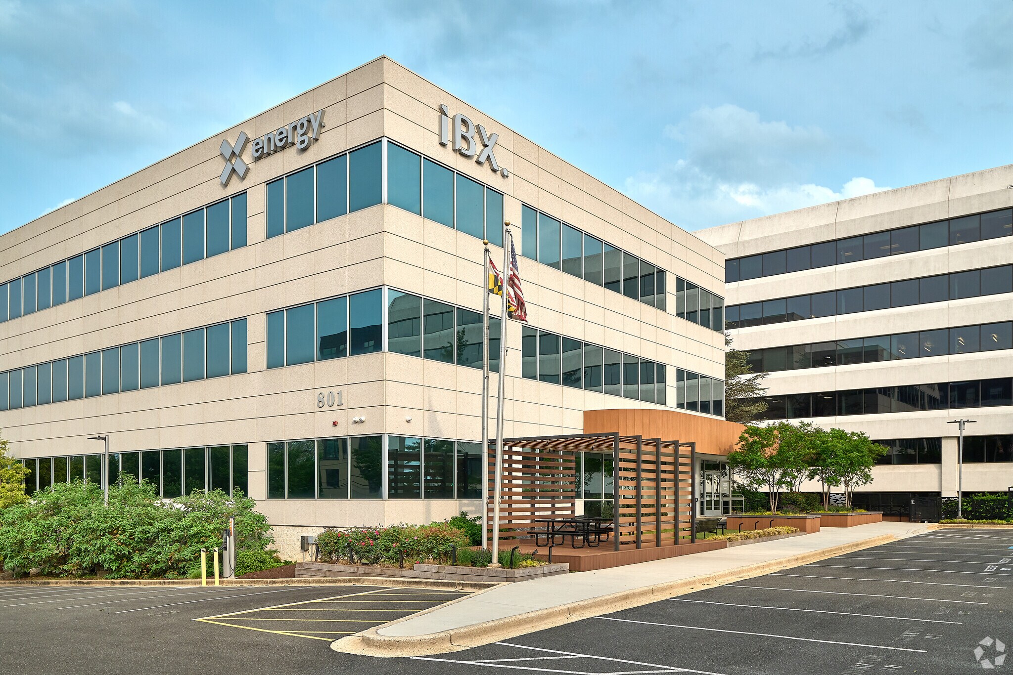 801 Thompson Ave, Rockville, MD for lease Primary Photo- Image 1 of 5