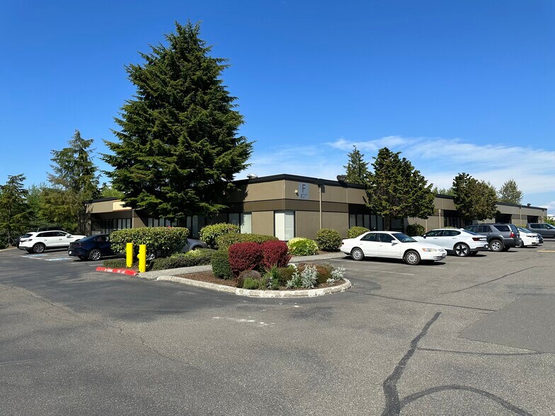 8227 44th Ave W, Mukilteo, WA à louer - Photo du bâtiment - Image 3 de 13