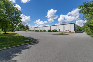 Plus de détails pour 26 Wiggins Ave, Bedford, MA - Industriel/Logistique à louer