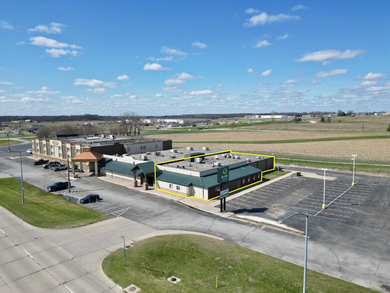 2601 E 13th St, Ames, IA à louer - Photo du bâtiment - Image 1 de 12