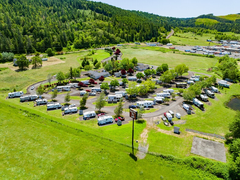 1120 John Long Rd, Oakland, OR à vendre - Photo du bâtiment - Image 1 de 72