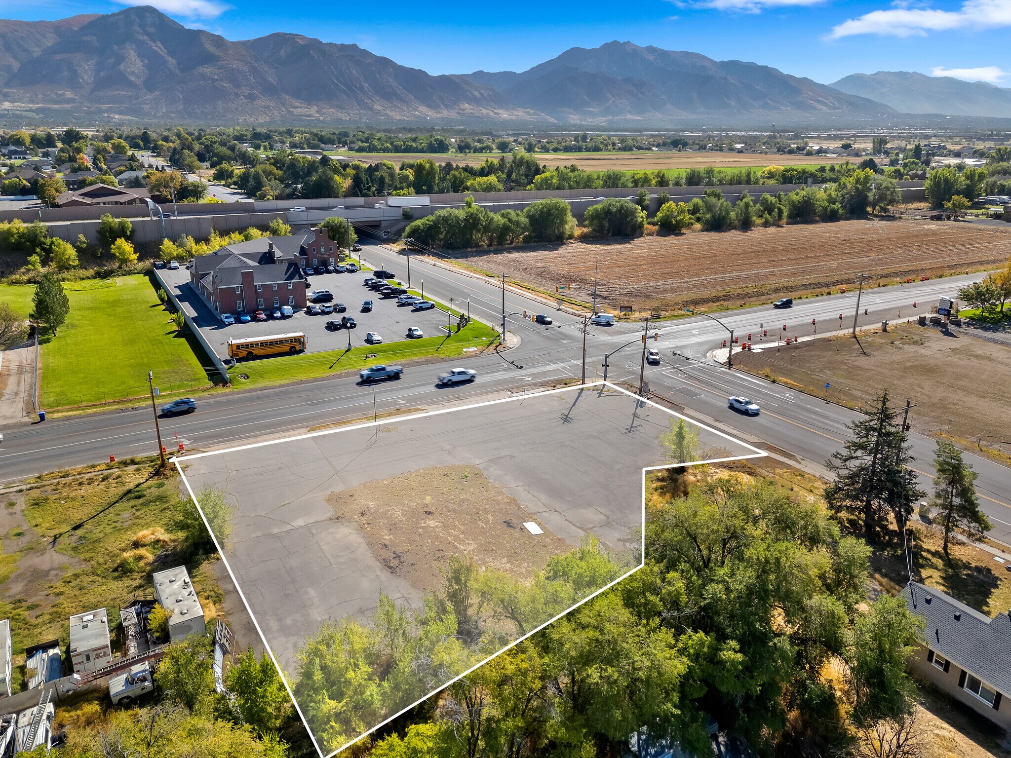 1819 N 2000 W, Farr West, UT à louer Photo du bâtiment- Image 1 de 19