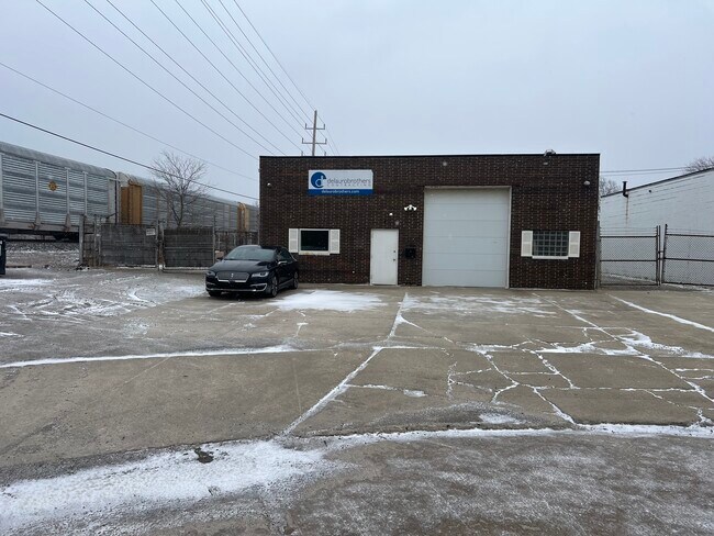Plus de détails pour 1211 E 286th St, Euclid, OH - Industriel à vendre