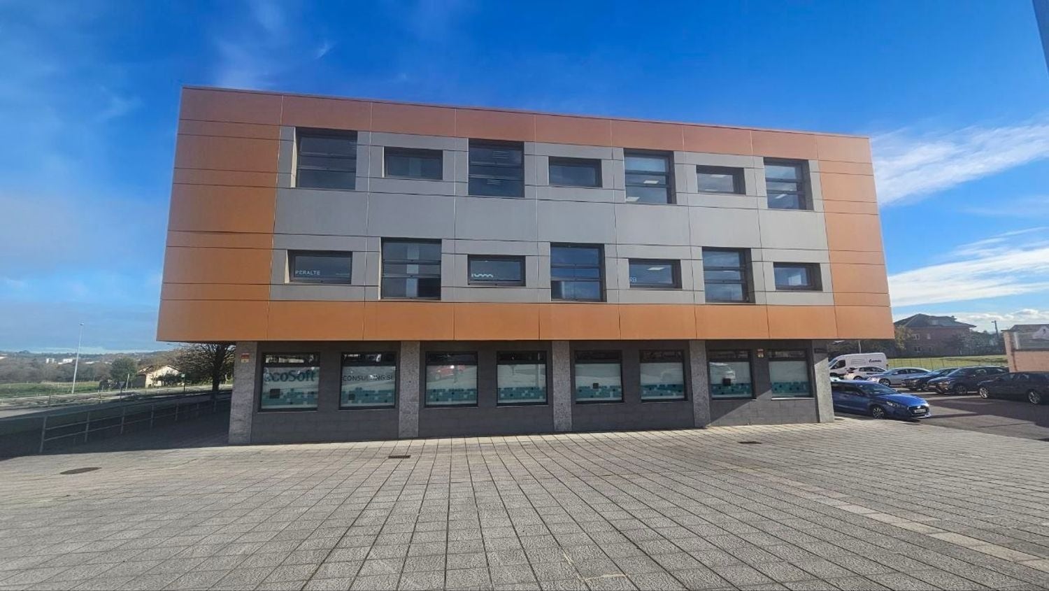 Office in Llanera, Asturias for sale Building Photo- Image 1 of 5