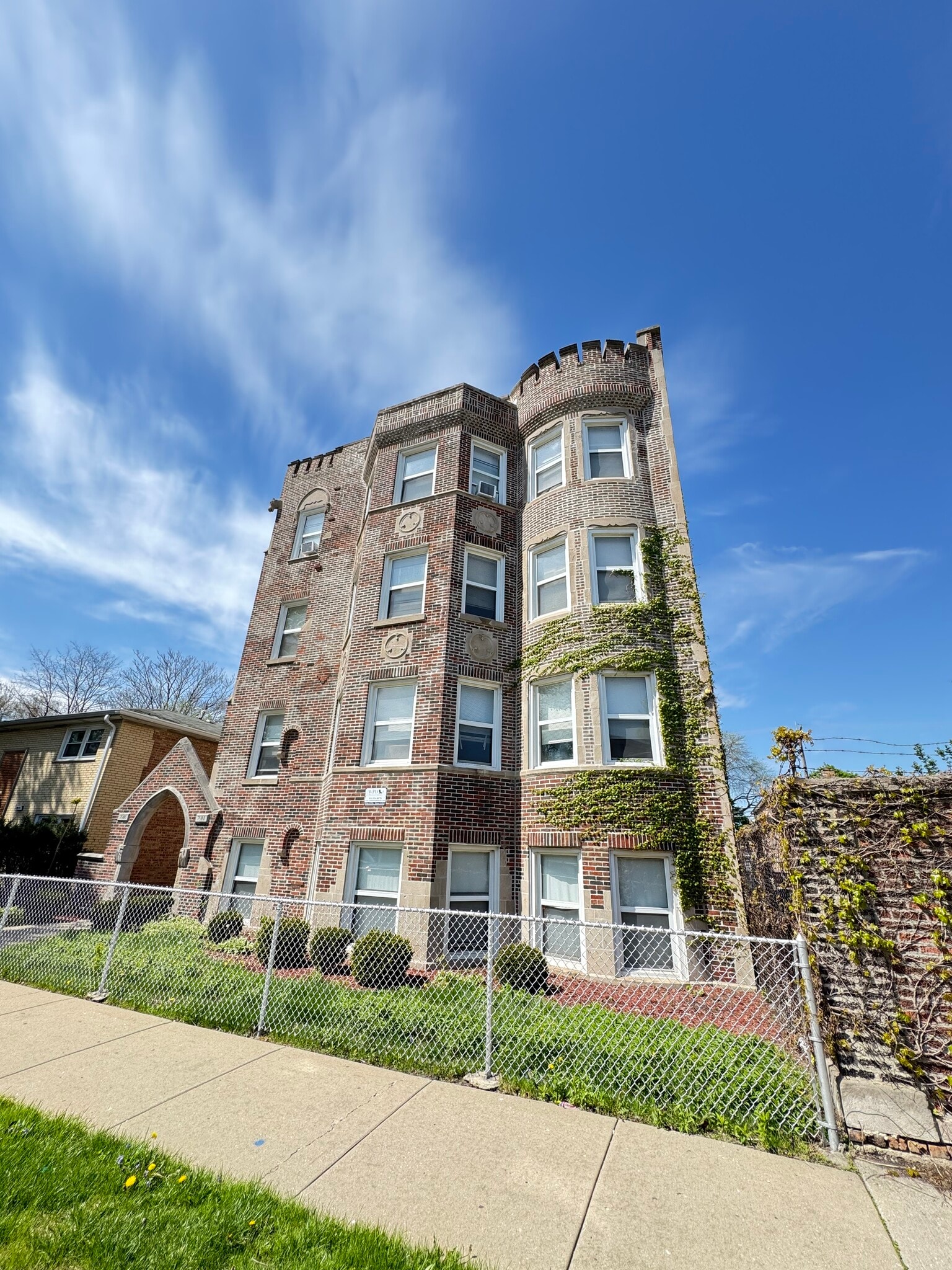 7914 S Dobson Ave, Chicago, IL for sale Building Photo- Image 1 of 23