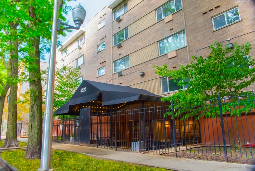 5525 N Winthrop Ave, Chicago, IL for sale - Building Photo - Image 1 of 24
