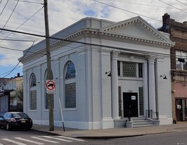 Mariner's Harbor National Bank - Convenience Store