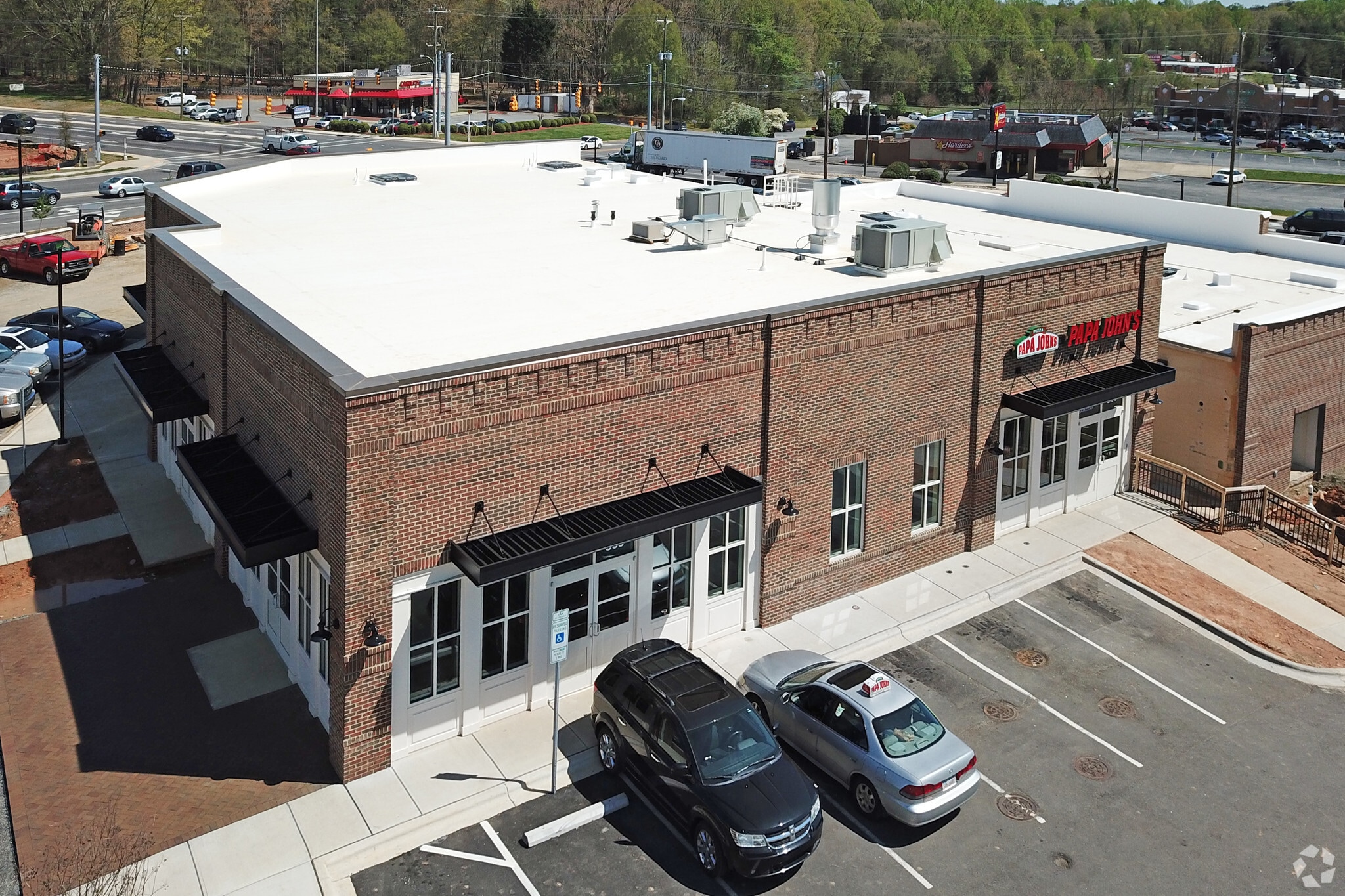 803-809 S Main St, Kernersville, NC for lease Primary Photo- Image 1 of 7