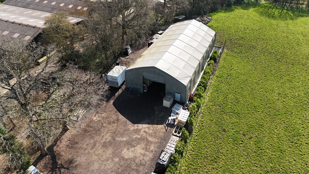 Marches Rd, Warnham for lease - Building Photo - Image 3 of 6