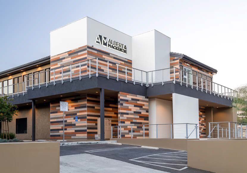 28210 Dorothy Dr, Agoura Hills, CA à louer - Photo du bâtiment - Image 2 de 6