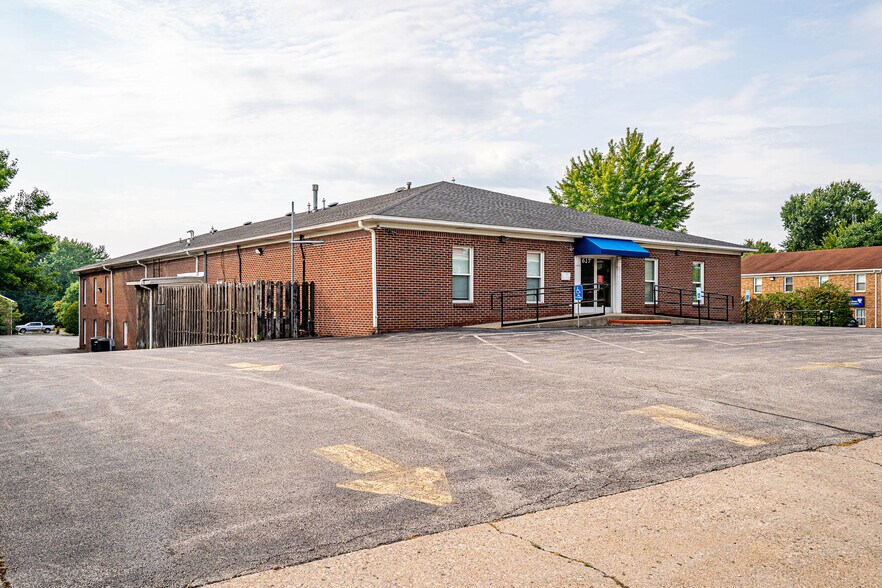 617 Mulberry St, Elizabethtown, KY à vendre - Photo du bâtiment - Image 3 de 38