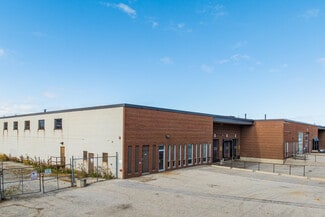 Plus de détails pour 400 Flint Rd, Toronto, ON - Industriel à louer