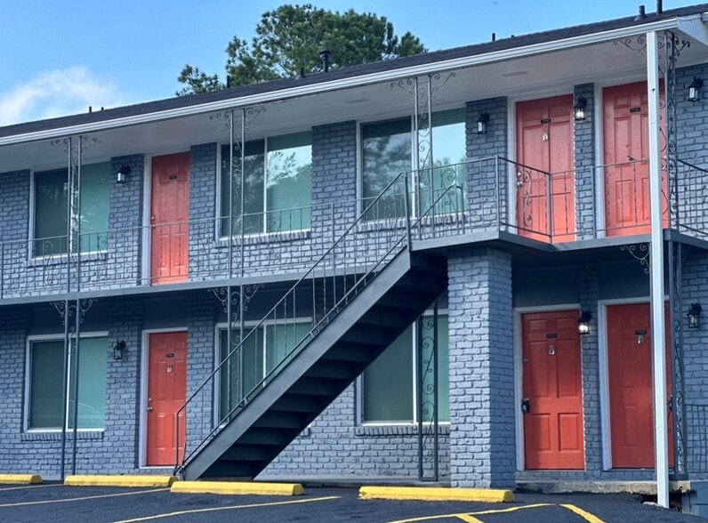7778-7780 4th Ave S, Birmingham, AL for sale - Building Photo - Image 2 of 11