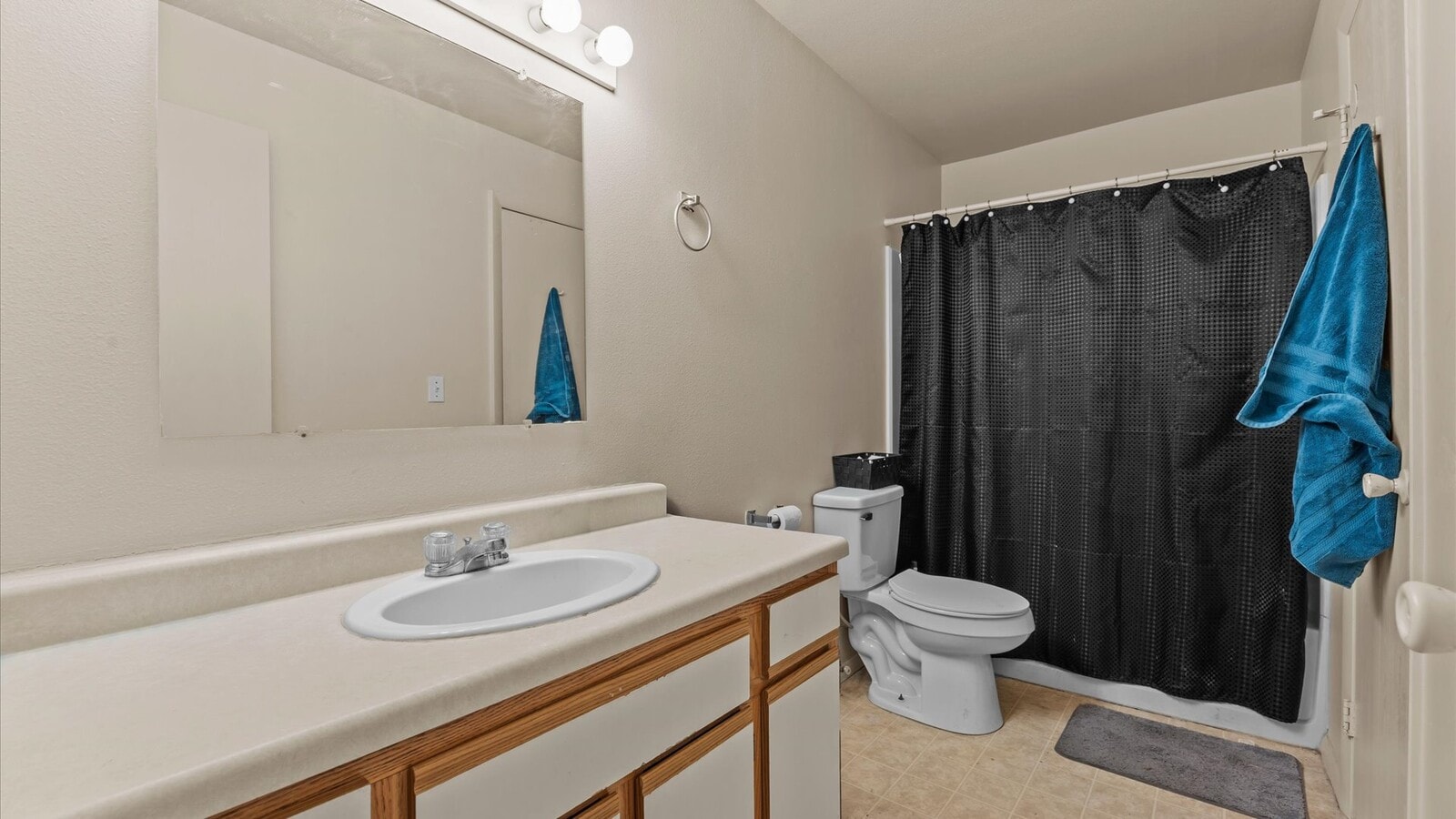 804 & 812 W Cedar ct, Fruita, CO 81521 - Unit 1 & 2 - - Interior Photo - Image 2 of 42