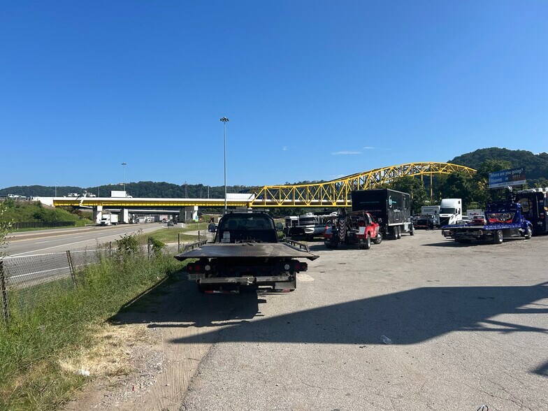 6300 Maccorkle Ave SE, Charleston, WV à vendre - Photo du bâtiment - Image 3 de 3