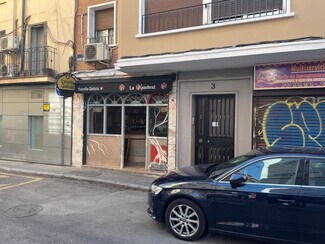 Plus de détails pour Multi-résidentiel à vendre