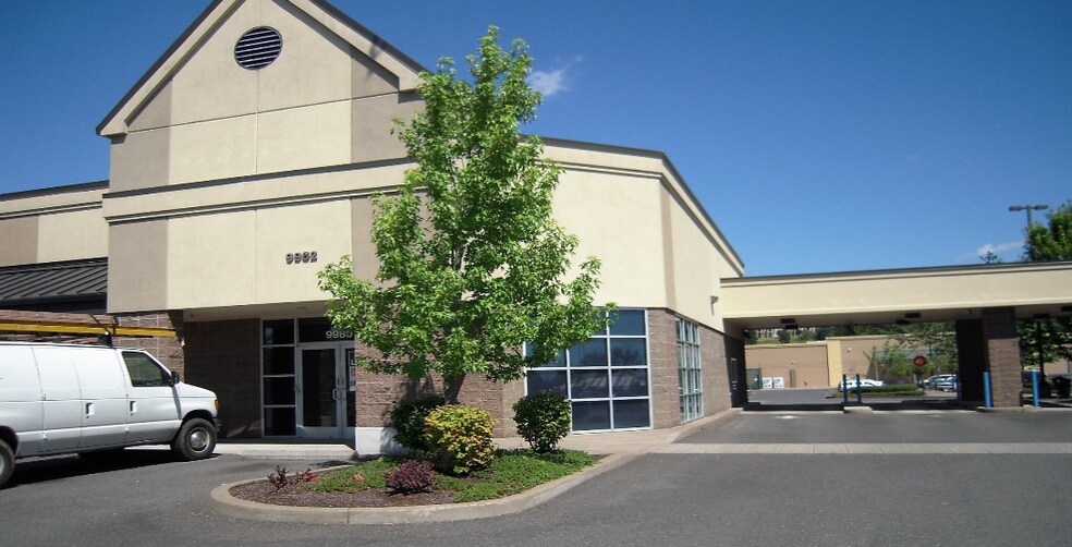 9960-9980 SE 82nd Ave, Portland, OR à louer - Photo du bâtiment - Image 2 de 3