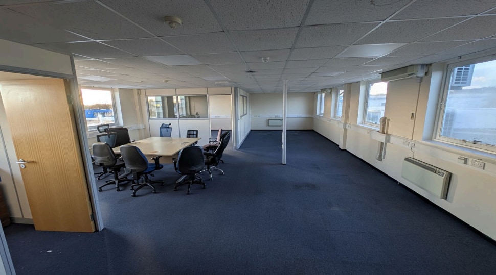 Shamblehurst Ln, Southampton for lease Interior Photo- Image 1 of 2