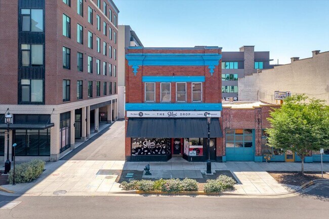 Plus de détails pour 246 State St, Salem, OR - Commerce de détail à vendre