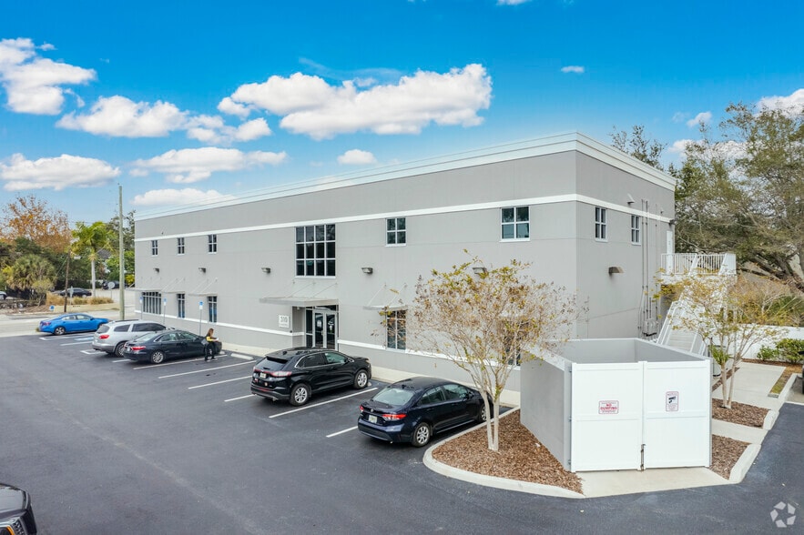 310 S Macdill Ave, Tampa, FL for lease - Building Photo - Image 3 of 8