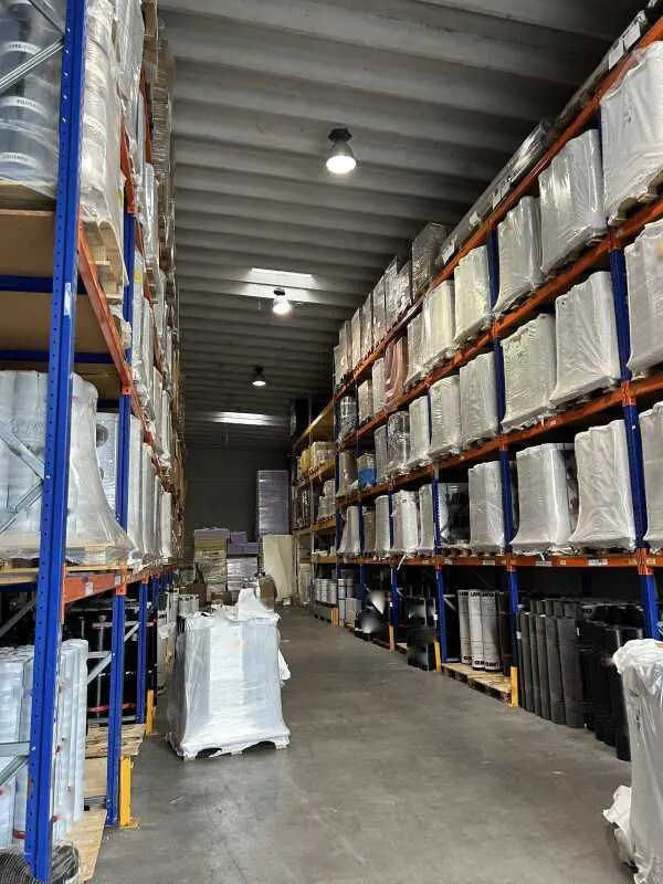 Retail in Seclin for lease Building Photo- Image 1 of 6