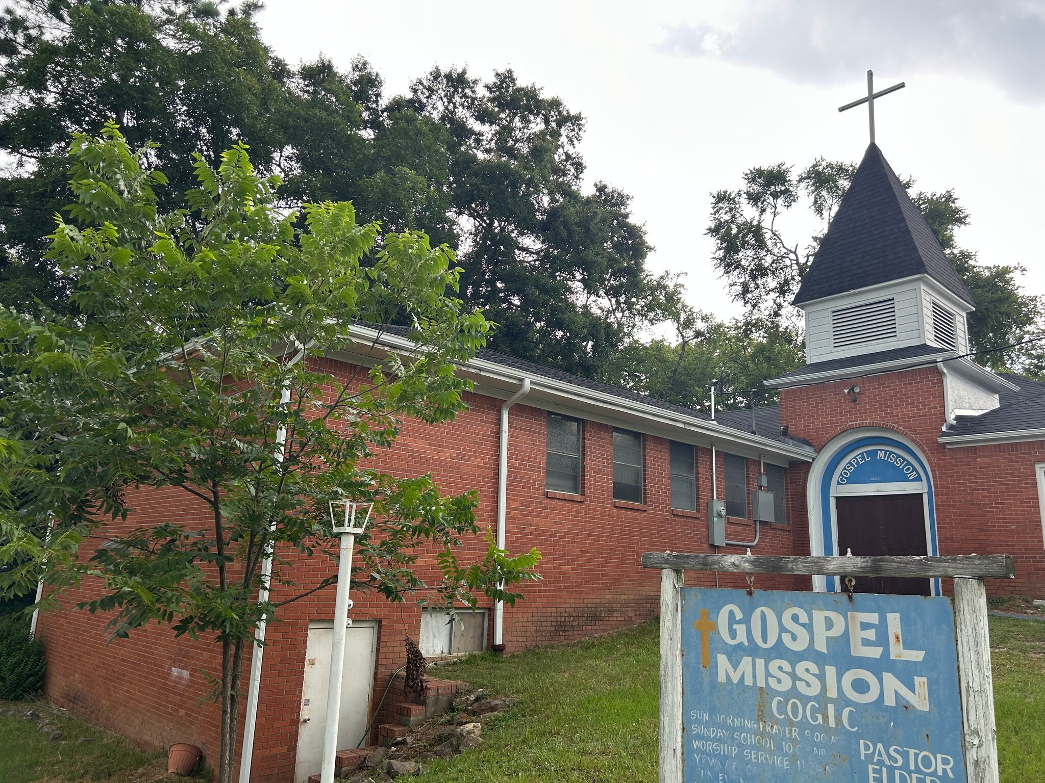 1107 Spring St, Hot Springs, AR à louer Photo du bâtiment- Image 1 de 66