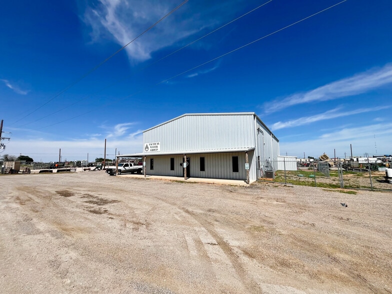5000 Texas 158, Midland, TX for lease - Building Photo - Image 2 of 19