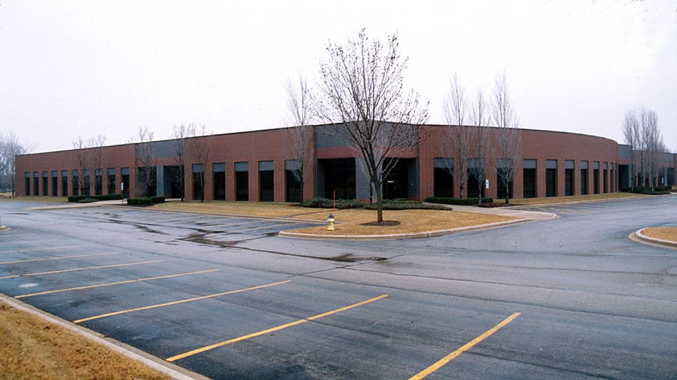431 Lakeview Ct, Mount Prospect, IL for lease - Building Photo - Image 3 of 17