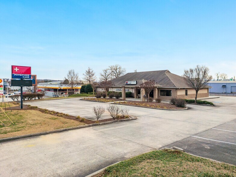 1494 Stuart Rd NE, Cleveland, TN à vendre - Photo du bâtiment - Image 1 de 50