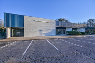 4664 Lawrenceville Hwy NW, Lilburn, GA for sale Interior Photo- Image 1 of 31