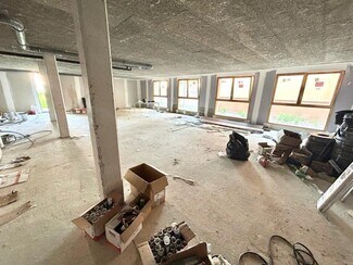 More details for Route De La Chasse Royale, Vaucresson - Flex for Lease