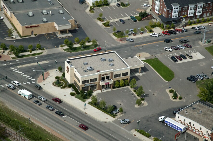 706 Walnut St N, Chaska, MN à louer - Aérien - Image 2 de 19