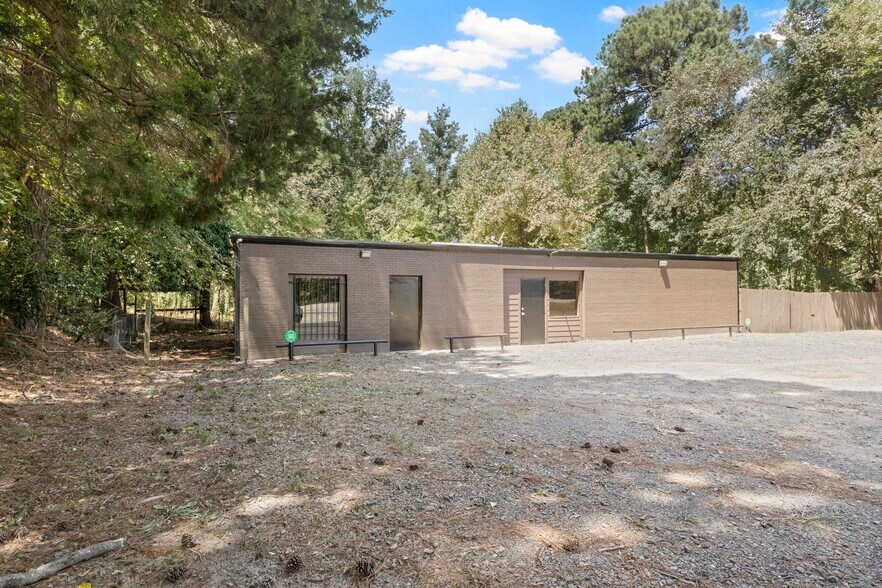 450 US-259, Daingerfield, TX à vendre - Photo du bâtiment - Image 2 de 15