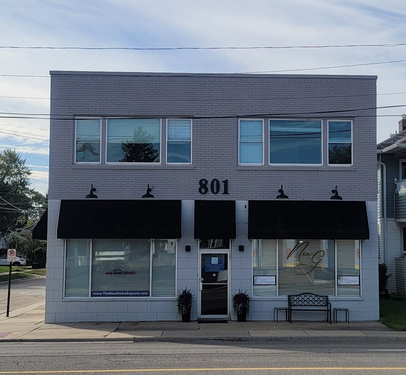 801 W 11 Mile Rd, Royal Oak, MI for lease Interior Photo- Image 1 of 10