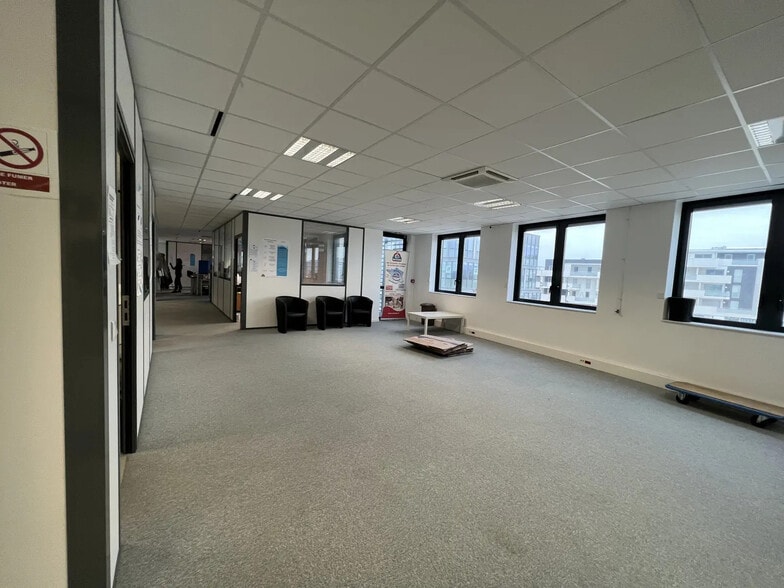 6 Rue Henri Moissan, Bezannes à louer - Photo intérieure - Image 3 de 5
