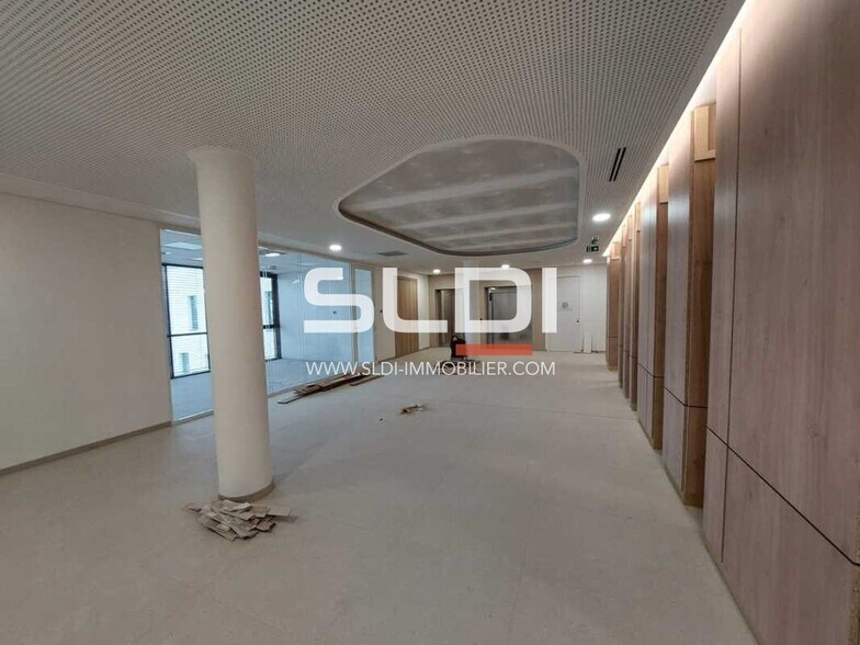 2 Rue Marcel Dassault, Genas for lease - Interior Photo - Image 2 of 10