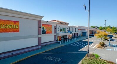 264-350 Middle Country Rd, Coram, NY for lease Building Photo- Image 2 of 16