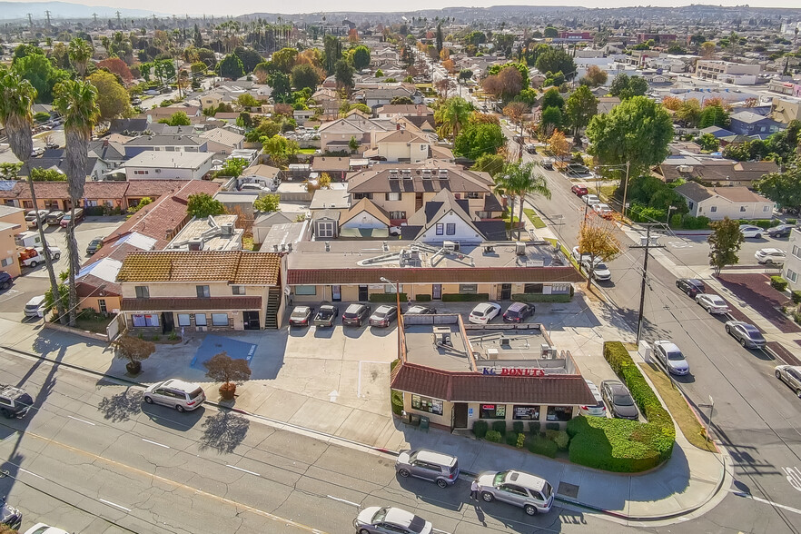 840-844 E Mission Rd Portfolio portfolio of 3 properties for sale on LoopNet.ca - Building Photo - Image 1 of 9