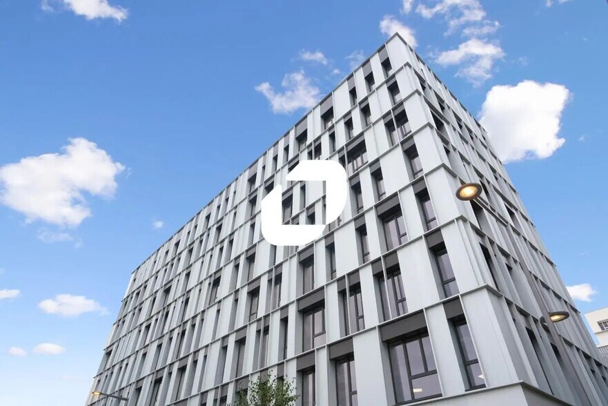 Office in Champs-sur-Marne for lease - Building Photo - Image 3 of 14