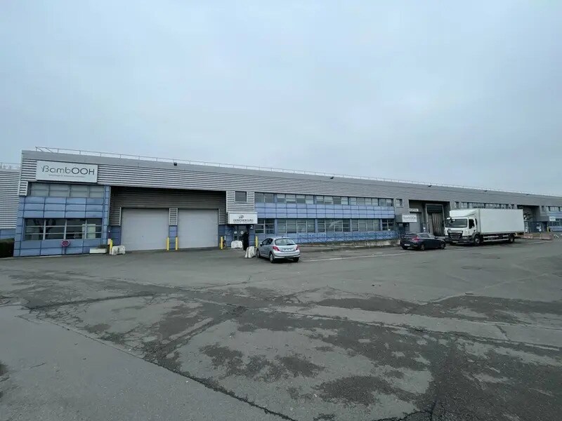 Flex dans La Courneuve à louer Photo du bâtiment- Image 1 de 12