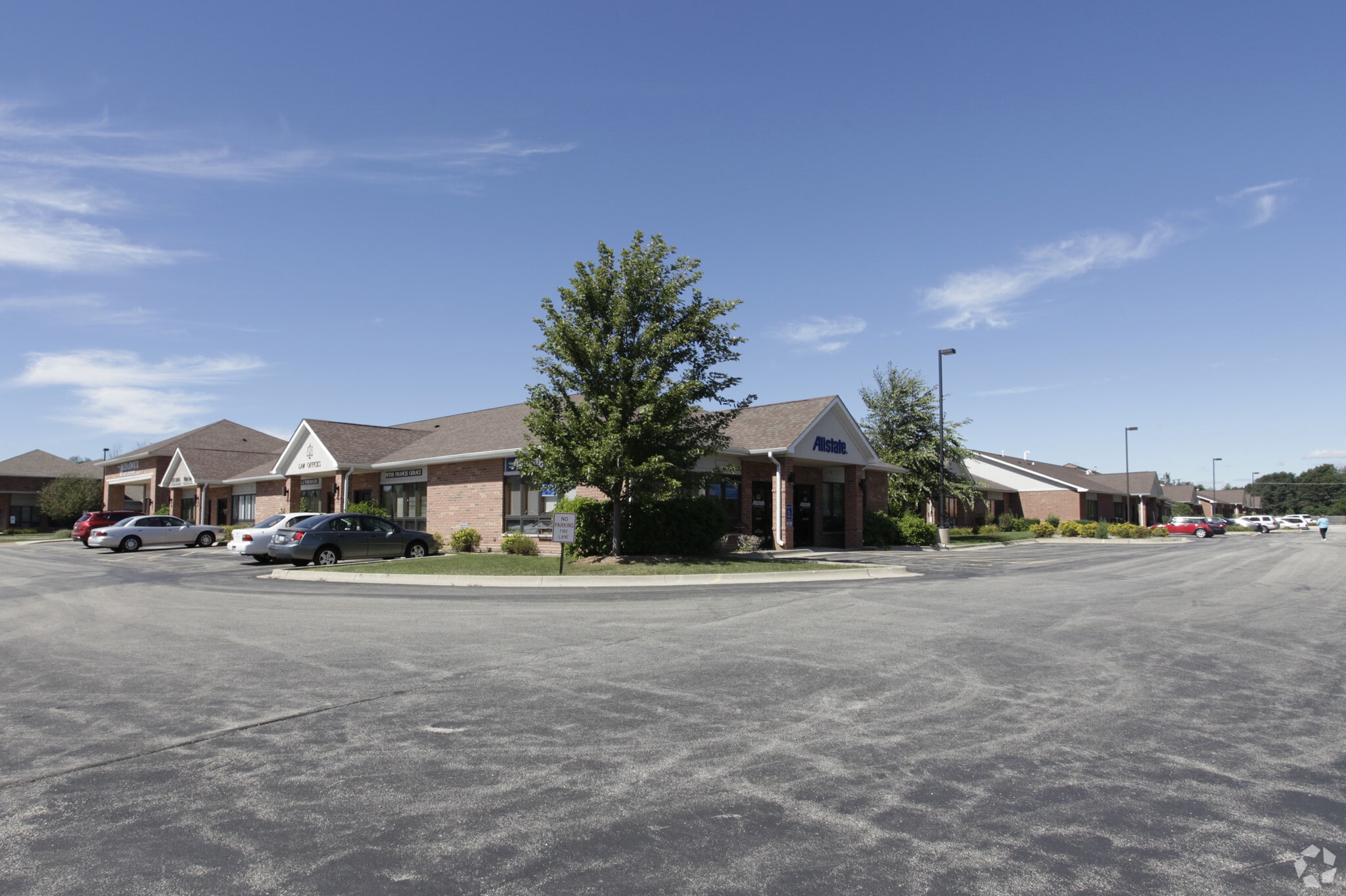 820 E Terra Cotta Ave, Crystal Lake, IL for sale Primary Photo- Image 1 of 72