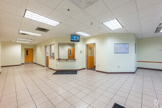580 Raco Pky, Pendergrass, GA for lease Lobby- Image 1 of 9
