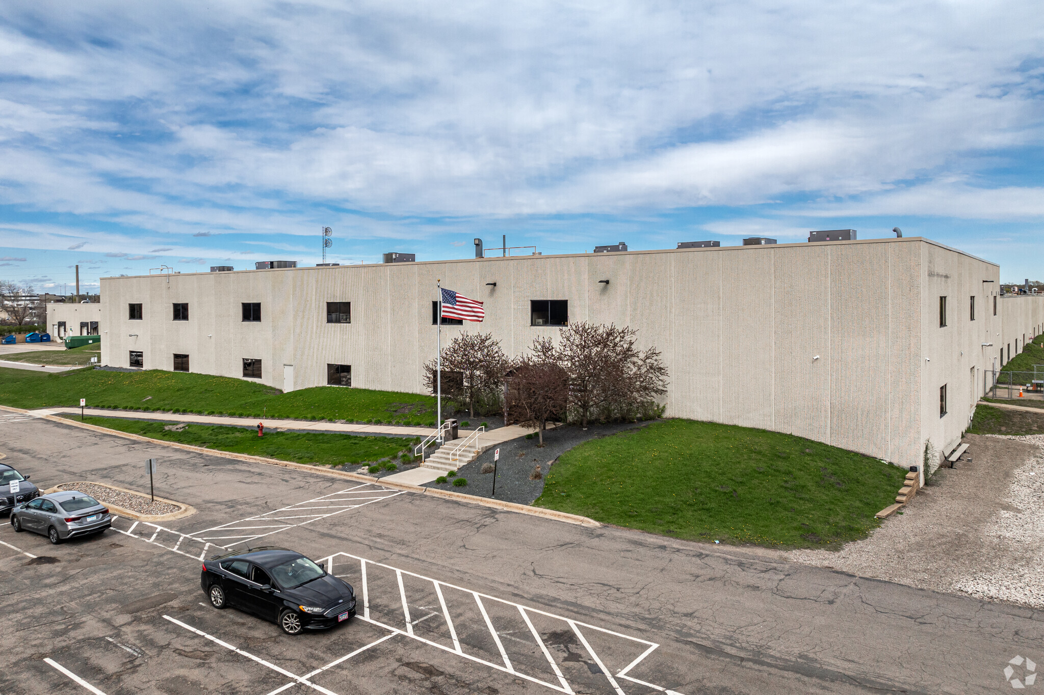 8840-8880 Evergreen Blvd NW, Coon Rapids, MN for lease Building Photo- Image 1 of 9