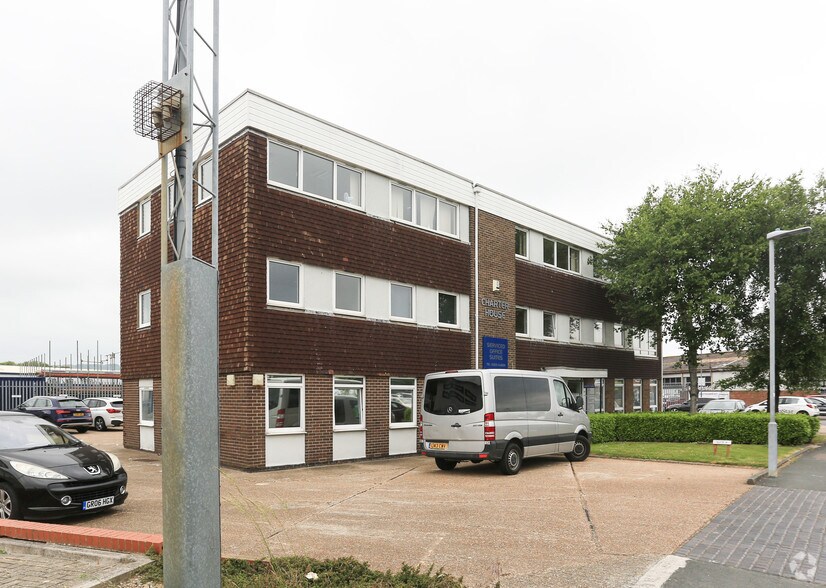 Courtlands Rd, Eastbourne à louer - Photo du bâtiment - Image 2 de 2